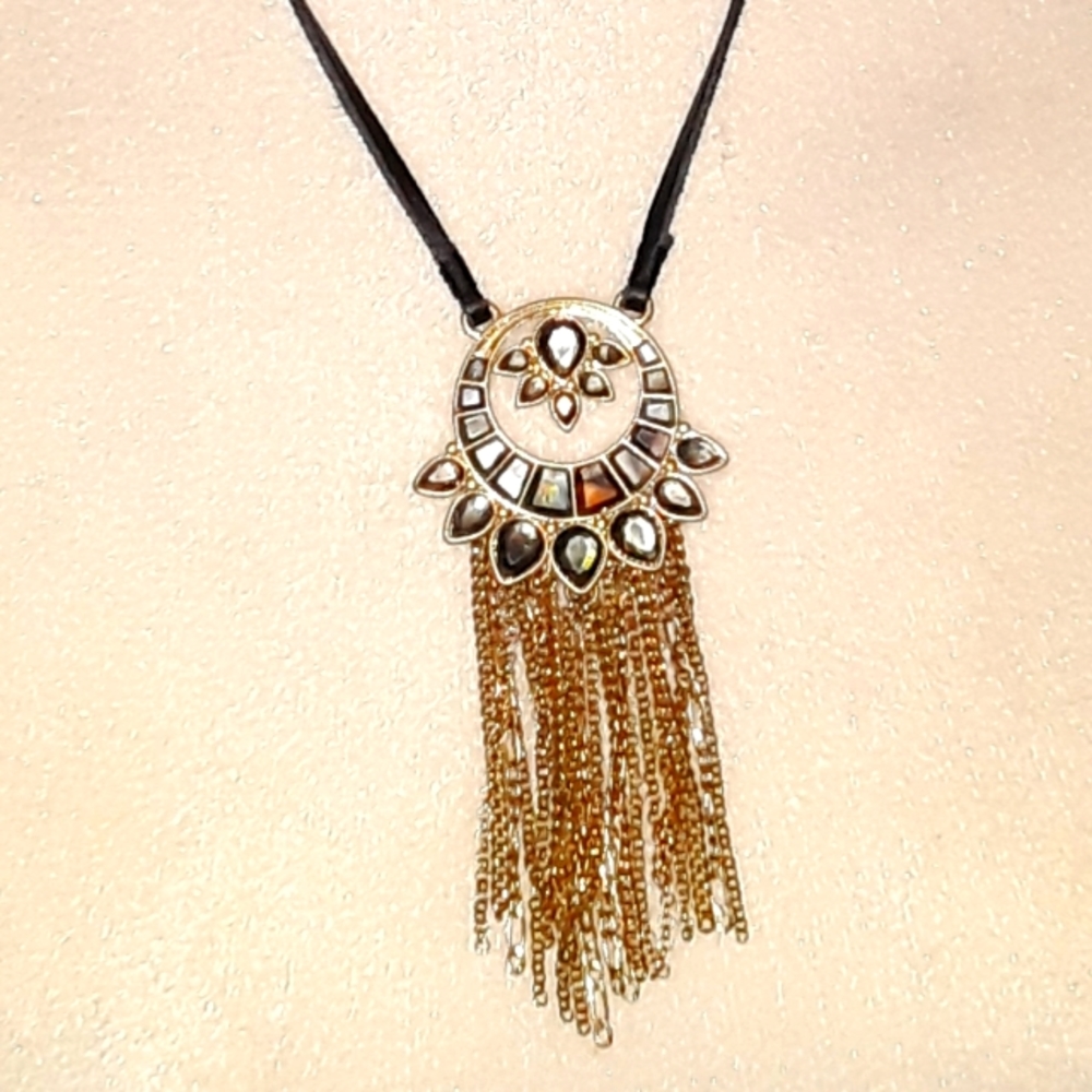 Boho style Lucky Brand leather cord adjustable necklace w/pendant. EUC